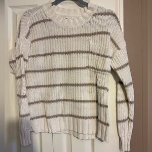 American Eagle. White with tan stripes. Great condition. Size XS.